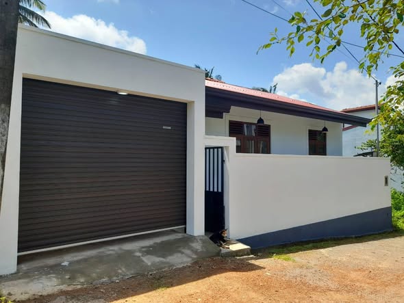 New House for Sale Polgasovita, Mattpegoda
