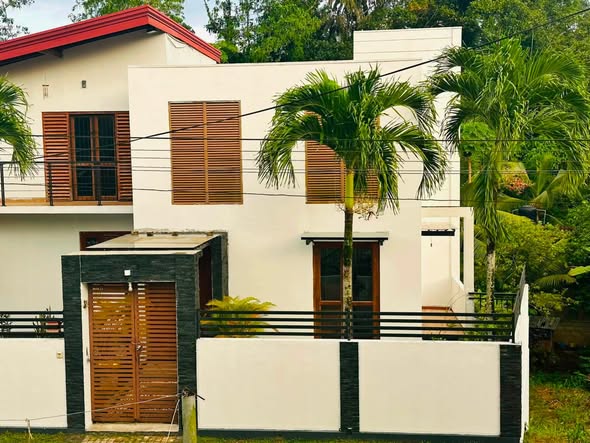 Luxury 3-Story House for Sale in Dodangoda