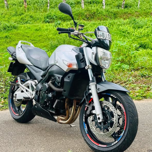 Suzuki GSR 400 2010 Motorcycle for Sale